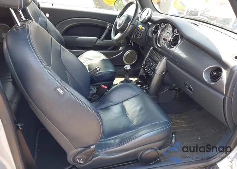 2007 Mini Cooper S from USA, damaged, VIN WMWRH33597TJ43981